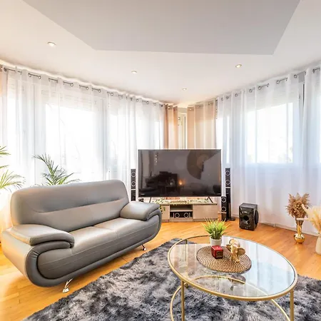 Apartament Great Place Penthouse Stuttgart Airport Messe Parkplatz Heimkino *