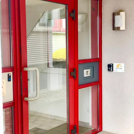 Great Place Penthouse Stuttgart Airport Messe Parkplatz Heimkino フィルダーシュタット