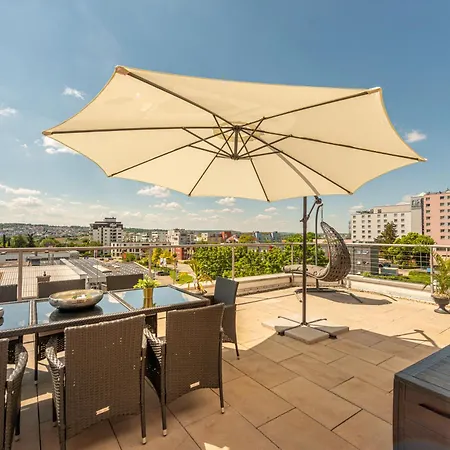 Apartament Great Place Penthouse Stuttgart Airport Messe Parkplatz Heimkino Filderstadt